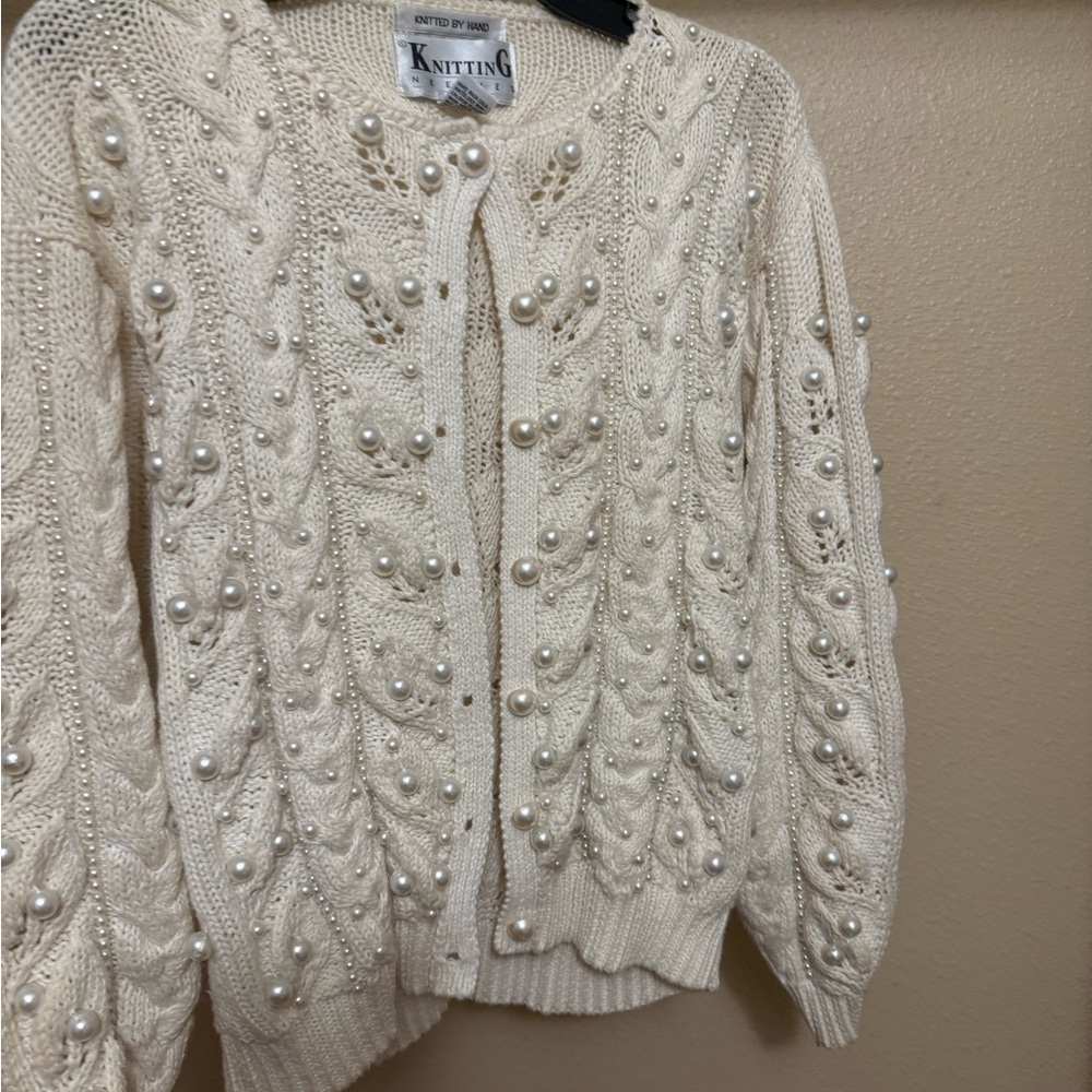 Vintage Women's Cream Sweater with Pearl Accents